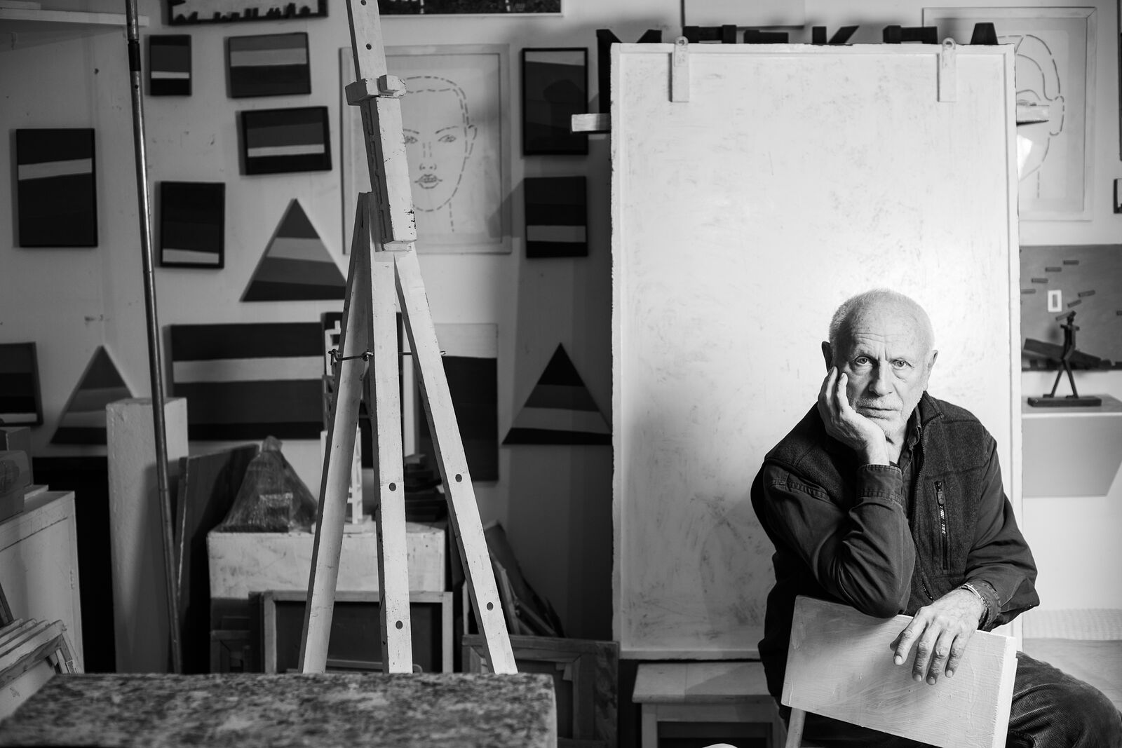 Художник, скульптор