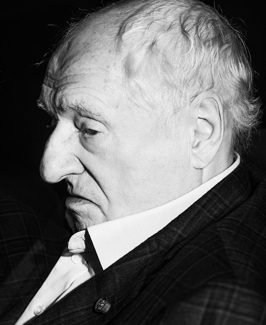 Режиссер театра и кино