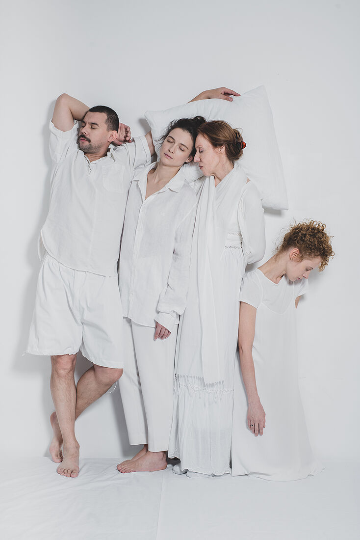 Реж. Денис Азаров(Электротеатр "Станиславский"). В ролях: Диана Рахимова, Юлия Абдель-Фаттах, Анастасия Фурса, Александр Синюков, Антон Капанин, Дмитрий Мягкий, Михаил Соколов.