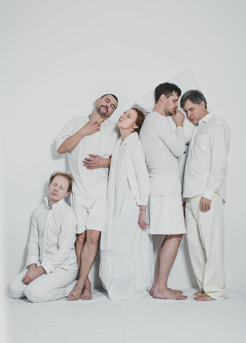 Реж. Денис Азаров(Электротеатр "Станиславский"). В ролях: Диана Рахимова, Юлия Абдель-Фаттах, Анастасия Фурса, Александр Синюков, Антон Капанин, Дмитрий Мягкий, Михаил Соколов.